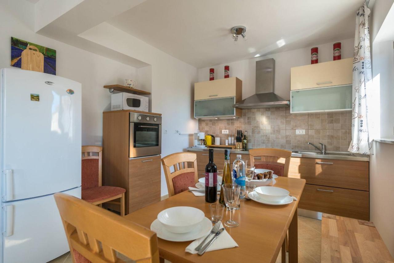 Apartment Carpe Diem Premantura Eksteriør bilde